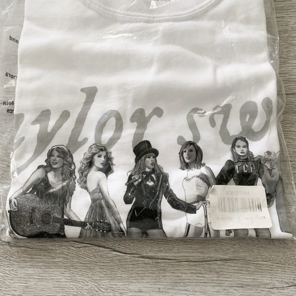 Taylor Swift Eras White T shirt - Picture 3 of 4